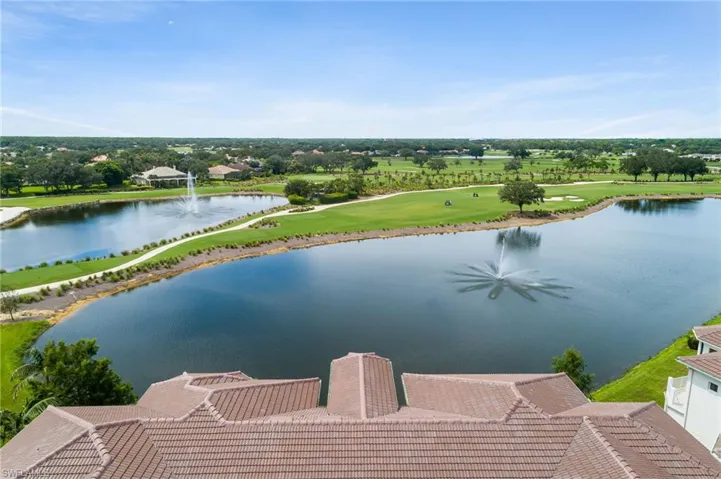 580  Avellino Isles  CIR, Naples, FL 34119