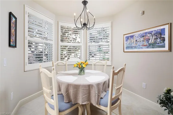 580  Avellino Isles  CIR, Naples, FL 34119