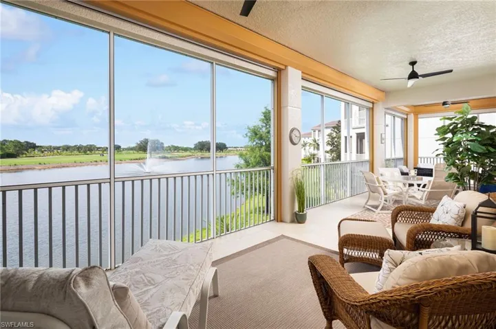 580  Avellino Isles  CIR, Naples, FL 34119