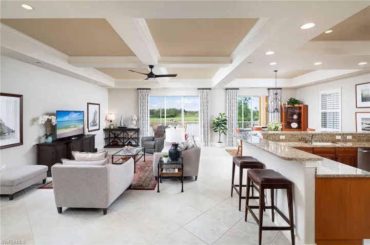580  Avellino Isles  CIR, Naples, FL 34119