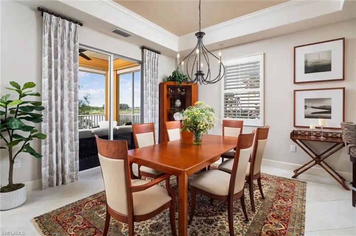 580  Avellino Isles  CIR, Naples, FL 34119