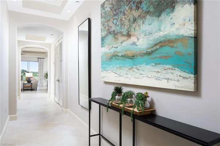 580  Avellino Isles  CIR, Naples, FL 34119