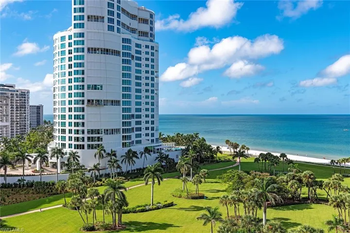 4251  Gulf Shore N BLVD, Naples, FL 34103