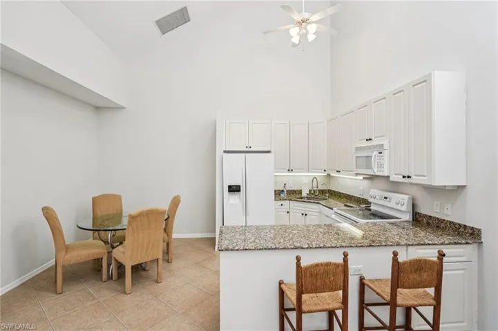 4337 Covey Cir 9c, Naples, Florida 34109
