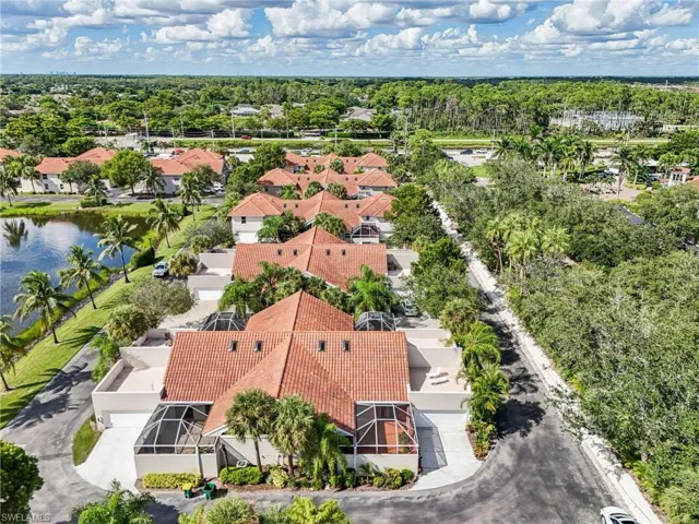 4337 Covey Cir 9c, Naples, Florida 34109