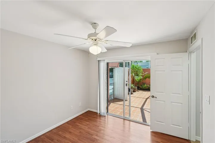 4337 Covey Cir 9c, Naples, Florida 34109