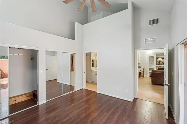 4337 Covey Cir 9c, Naples, Florida 34109
