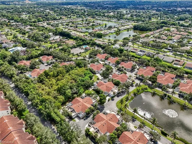 4337 Covey Cir 9c, Naples, Florida 34109