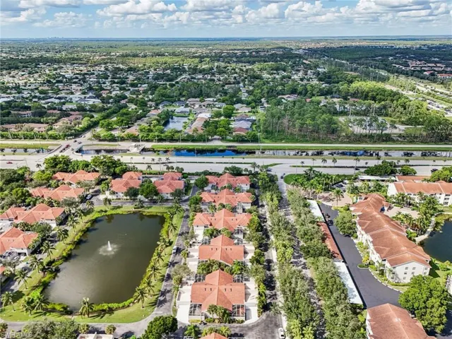 4337 Covey Cir 9c, Naples, Florida 34109