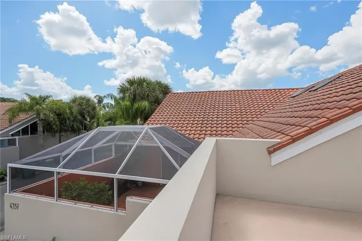 4337 Covey Cir 9c, Naples, Florida 34109