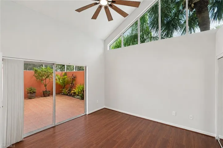 4337 Covey Cir 9c, Naples, Florida 34109