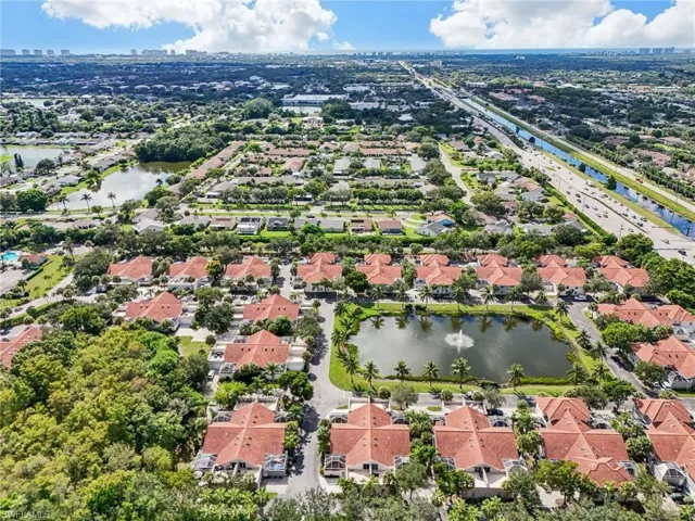 4337 Covey Cir 9c, Naples, Florida 34109
