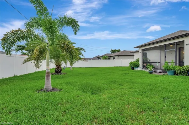 147 SE 30th  ST, Cape Coral, FL 33904