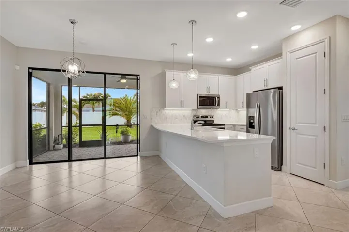 147 SE 30th  ST, Cape Coral, FL 33904