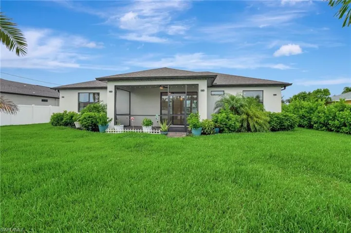 147 SE 30th  ST, Cape Coral, FL 33904