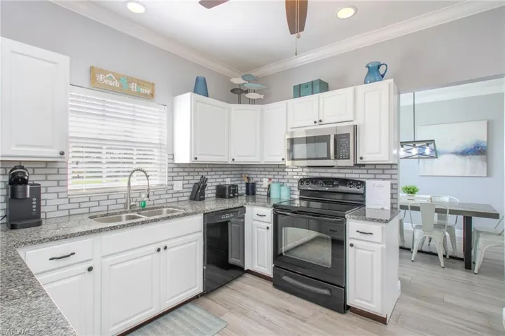 28140 Meadowlark Ln, Bonita Springs, Florida 34134