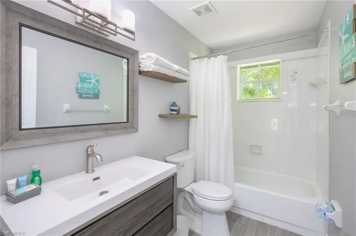 28140 Meadowlark Ln, Bonita Springs, Florida 34134