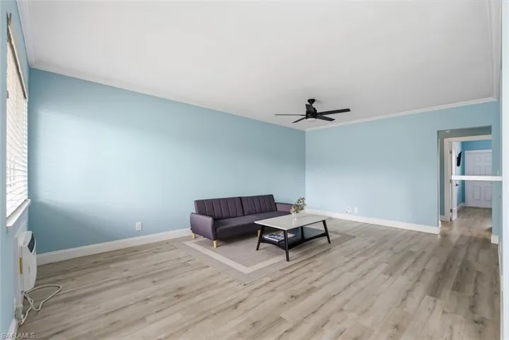 473  12th S AVE, Naples, FL 34102