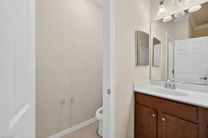 10285 Via Colomba Cir, Fort Myers, Florida 33966