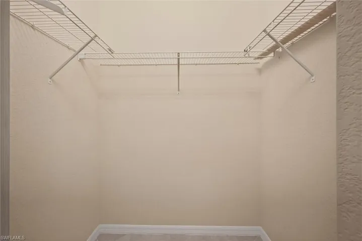 10285 Via Colomba Cir, Fort Myers, Florida 33966