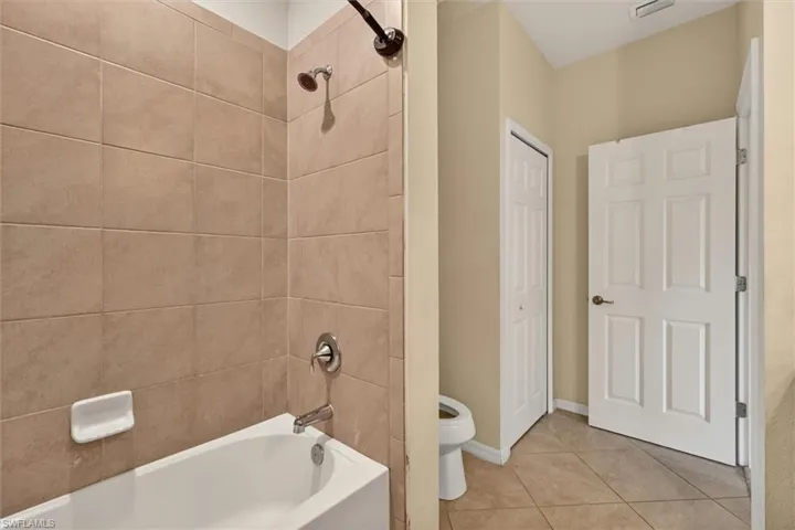 10285 Via Colomba Cir, Fort Myers, Florida 33966