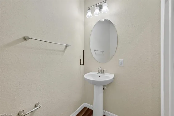 10285 Via Colomba Cir, Fort Myers, Florida 33966