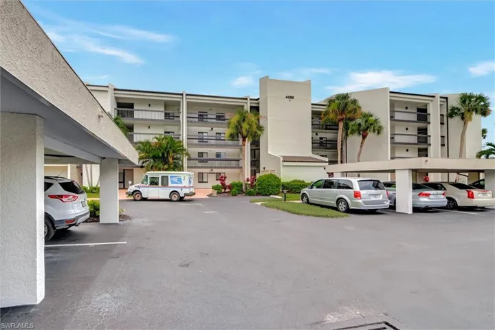 4586 Trawler Ct 304, Fort Myers, Florida 33919