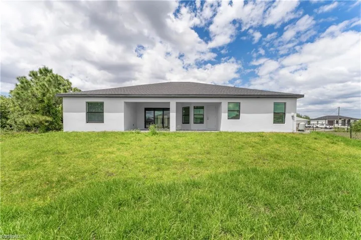 3700 10th St W, Lehigh Acres, Florida 33971