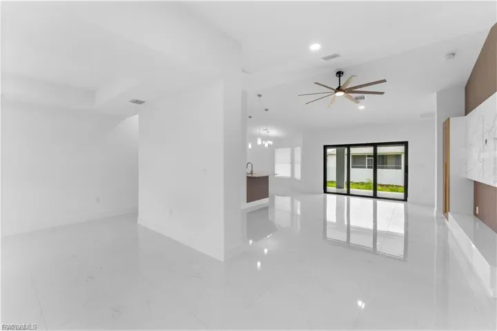 3700 10th St W, Lehigh Acres, Florida 33971