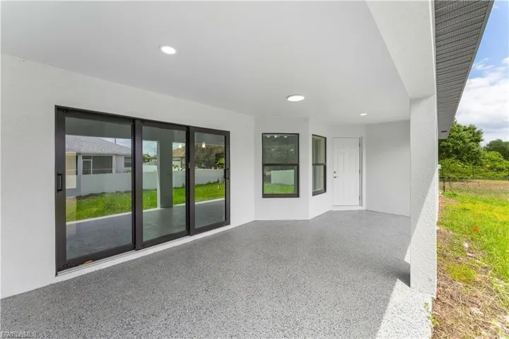 3700 10th St W, Lehigh Acres, Florida 33971