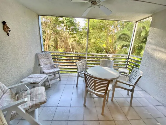 290  Naples Cove  DR, Naples, FL 34110