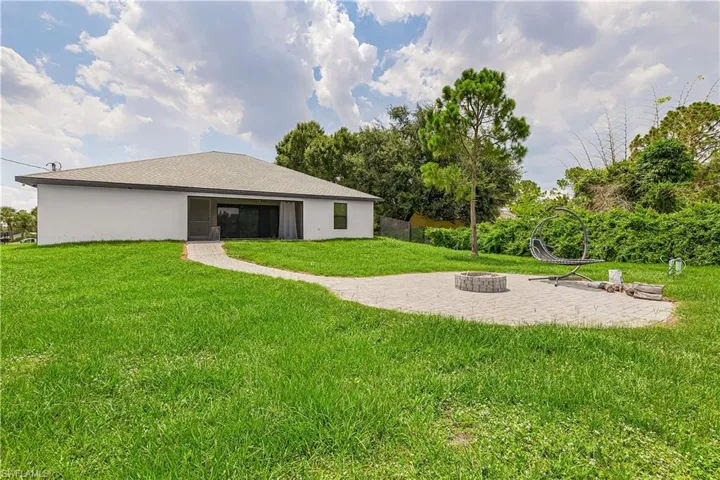1012 Calvin Ave, Lehigh Acres, Florida 33972