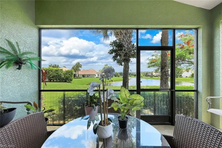 2010 Fairmont Ln, Naples, Florida 34120