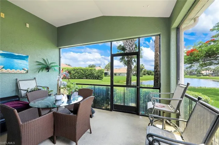 2010 Fairmont Ln, Naples, Florida 34120