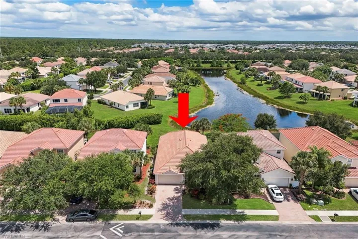 2010 Fairmont Ln, Naples, Florida 34120