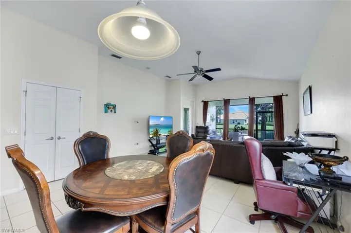 2010 Fairmont Ln, Naples, Florida 34120