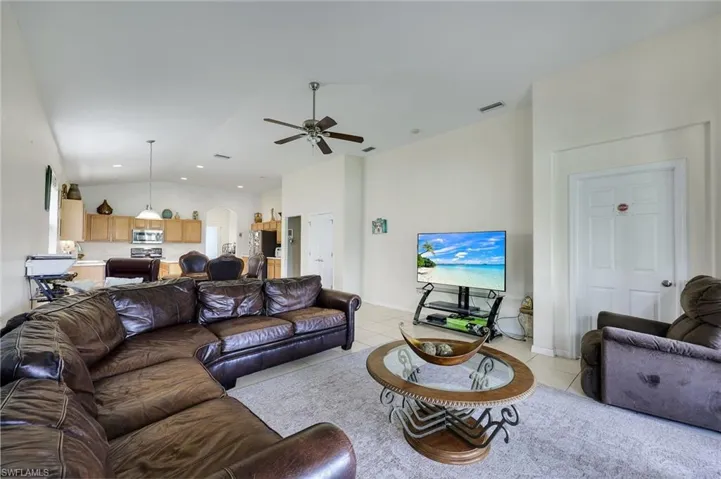 2010 Fairmont Ln, Naples, Florida 34120