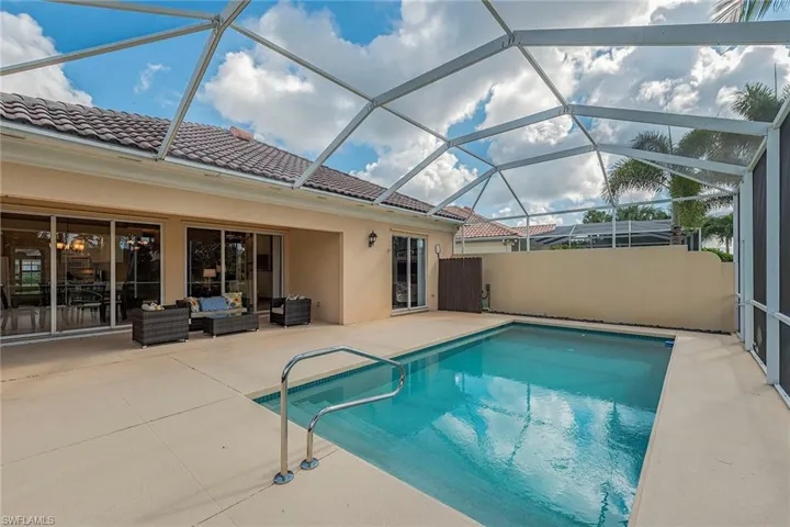 5032  Jarvis  LN, Naples, FL 34119