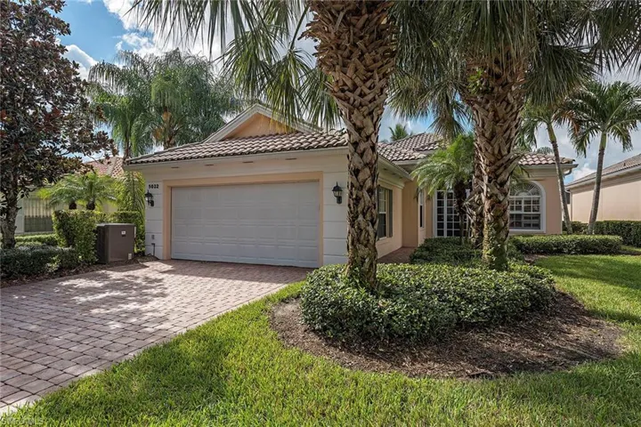 5032  Jarvis  LN, Naples, FL 34119