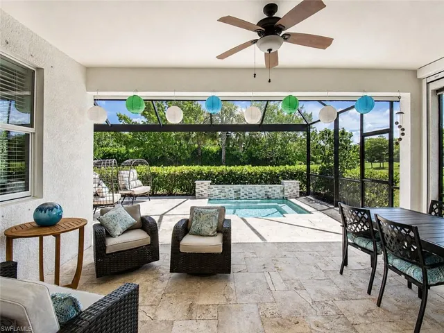Large extended lanai