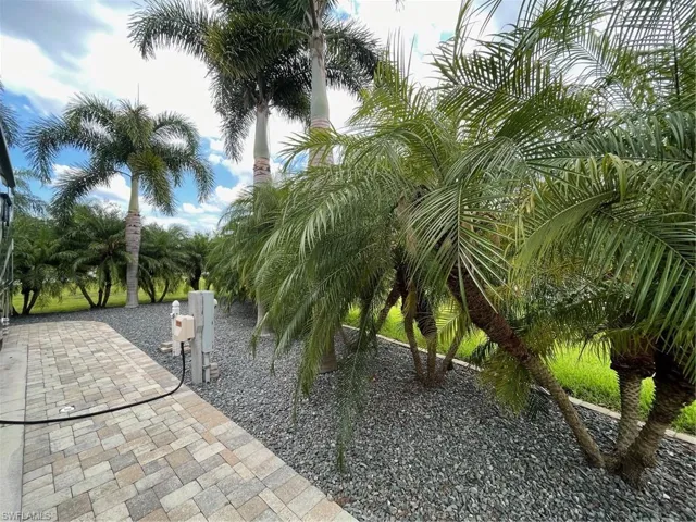 View of home's community