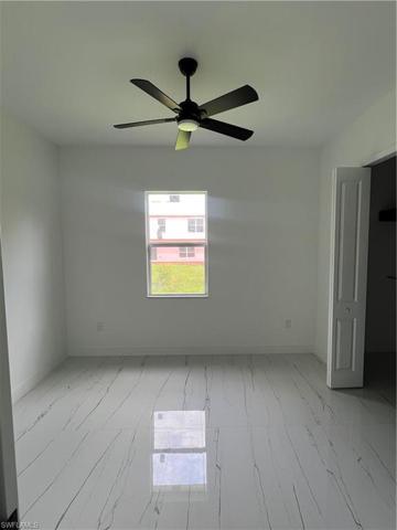 313 LLoyd AVE, LEHIGH ACRES FL 33974