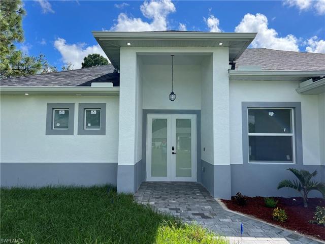 313 LLoyd AVE, LEHIGH ACRES FL 33974