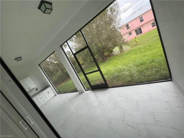 313 LLoyd AVE, LEHIGH ACRES FL 33974