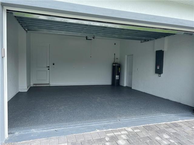 313 LLoyd AVE, LEHIGH ACRES FL 33974