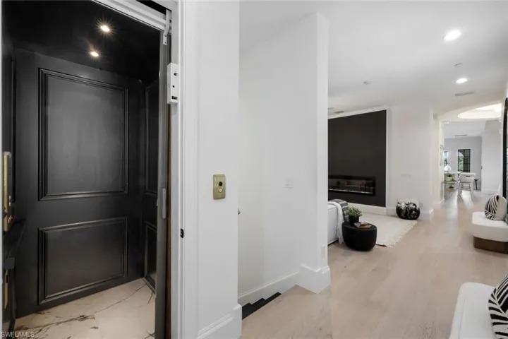 Private Elevator