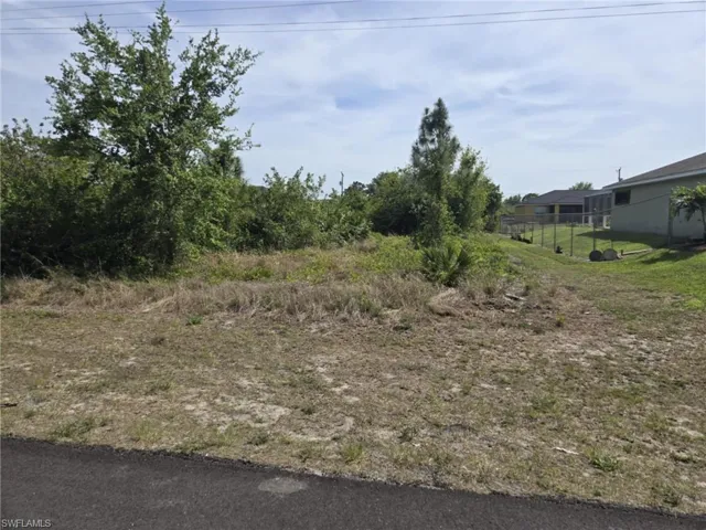 2611  2nd SW ST, Lehigh Acres, FL 33976