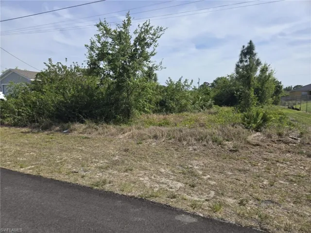 2611  2nd SW ST, Lehigh Acres, FL 33976