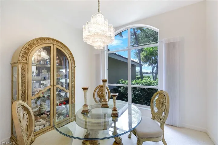 2079  Imperial  CIR, Naples, FL 34110