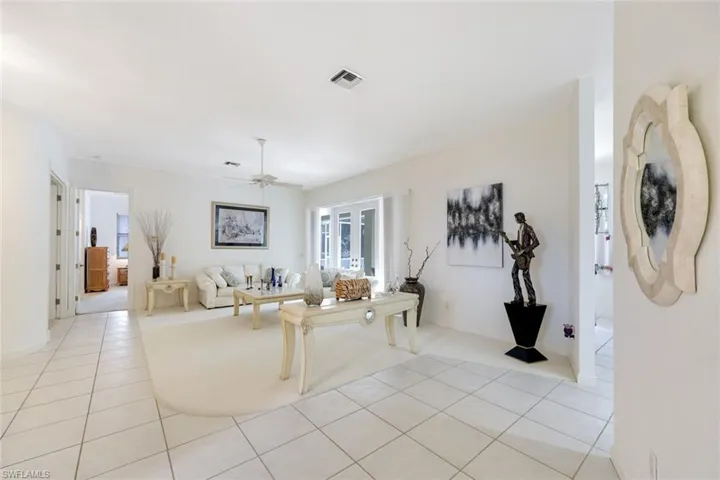 2079  Imperial  CIR, Naples, FL 34110